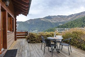 La Taniere Cozy Chalet With Incredible Views and Parking