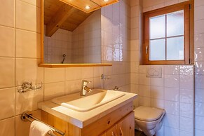 Luxury 10 pax Chalet With Incredible Views Garage