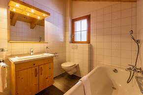 Luxury 10 pax Chalet With Incredible Views Garage