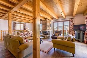 Luxury 10 pax Chalet With Incredible Views Garage