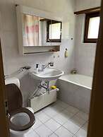 Lf42 2 Bedroom Apart w Sauna and Parking