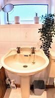 Haycombe Farm Cottage