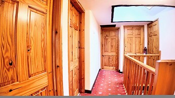 Haycombe Farm Cottage