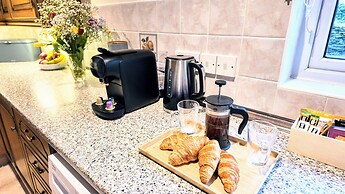 Haycombe Farm Cottage