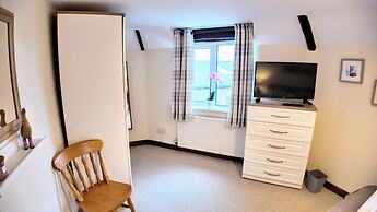 Haycombe Farm Cottage