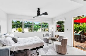 Oasis Backyard With Heated Pool Oakland Park
