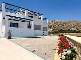 Michail Suites Afiartis Araki