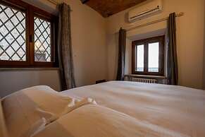 Tuscan Palace - Petit Apartment