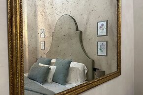 Tuscan Palace - Avignonesi