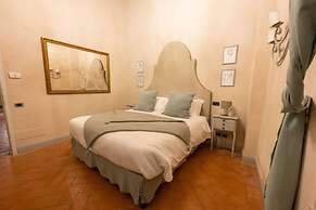 Tuscan Palace - Avignonesi