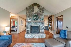 Blue Ridge Gateway Cabin With Mountain Views