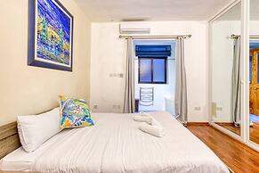 Benny s Seaside Escape Sliema