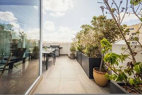 Balanzone s Creative Penthouse