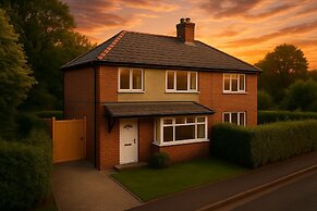 Modern 3-bedroom Home With Garden