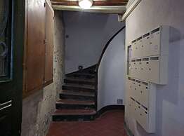 Historic Center top Floor w View