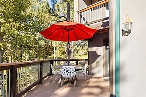 Creekside Mountain Views Hot Tub