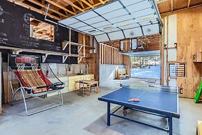 Creekside Mountain Views Hot Tub