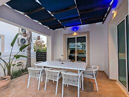 Amelia Villa With Private Pool Wifi BBQ