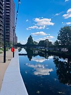 Central Wembley 2BR Modern Clean Connected