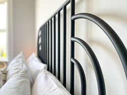 Old Town Trinity Apt No 4 By Adliv