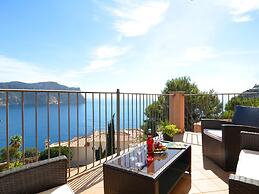 Villa With Incredible sea Views and Pool Sleeps 7