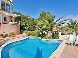 Villa With Incredible sea Views and Pool Sleeps 7