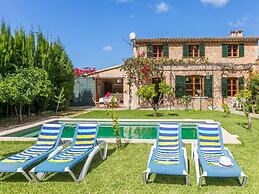Beautiful Mallorcan Villa With Pool in Soller