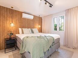 Agrupadas Beautiful Duplex With Amazing Location