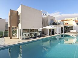 Villa Nirvana