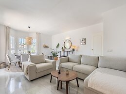 Los Naranjos Beautiful 1 Bedroom Penthouse