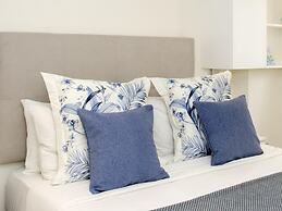 Sitges Spaces Oasis Suites