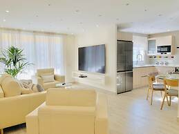 Sitges Spaces Oasis Suites