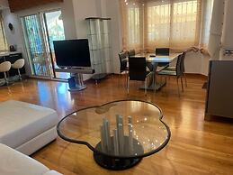 Villa con Piscina en Club de Golf
