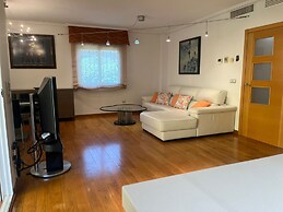 Villa con Piscina en Club de Golf