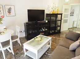 Bonito Apartamento en Centro Ciudad con Garaje
