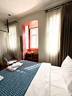 Galata Port Flats Chakra 3