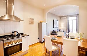 Viladomat Eixample Apartment