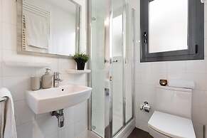 Rambla Paris Attic Apartment