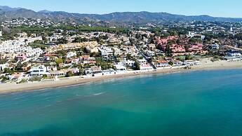 Villa Frontline Beach Costabella - Marbella