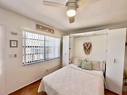 Beach Lover s Studio Apartment in Hollywood FL