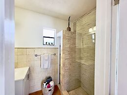 Beach Lover s Studio Apartment in Hollywood FL