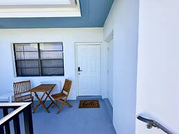 Beach Lover s Studio Apartment in Hollywood FL