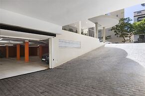 Stunning Seafront Apartment in Carvajal Beach