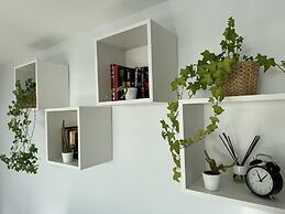 Peaceful Studio Apartment With Amazing Views