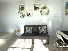 Peaceful Studio Apartment With Amazing Views
