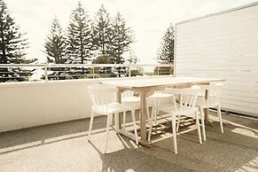 Aquabelle Two - Beach Views for 6