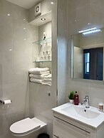 2bed Apartment-sleeps 4, Pets Ok & Balcony