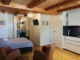 Authentic Apartment Near Schagen