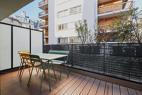 Marais Area - Outdoor Patio - A/C - 2bdr