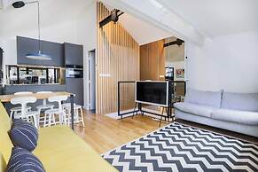 Marais Area - Outdoor Patio - A/C - 2bdr